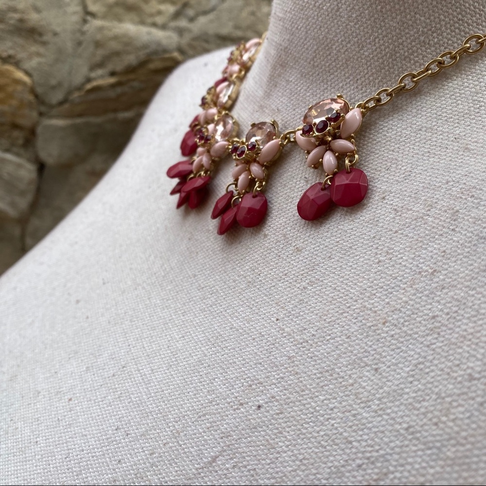 NWT stitchFix Romolo pink flower cluster necklace - Picture 6 of 7